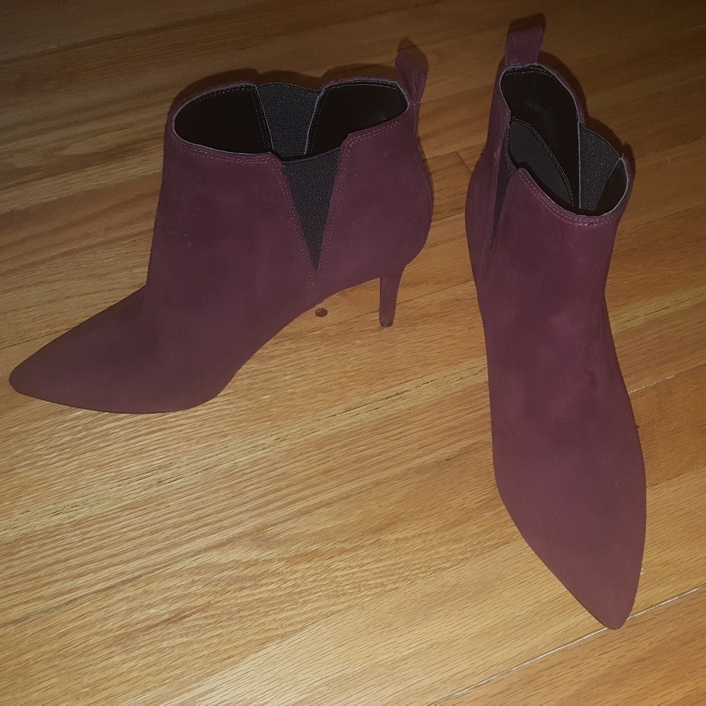 Nine West Burgundy Suede Pull-on Bootie Sz 6.5
